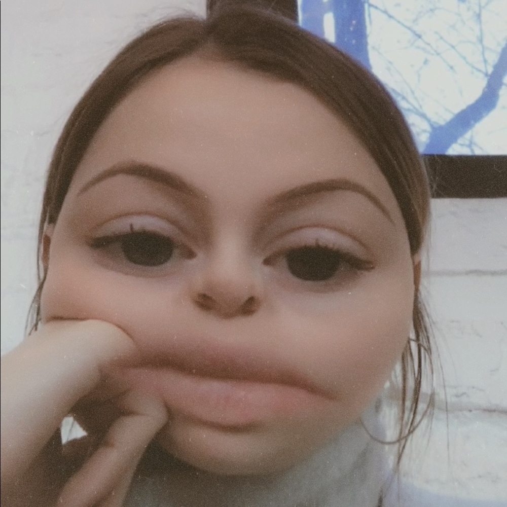 Meet your Posher, Brooke